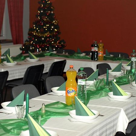 Salur Bed & Breakfast Nové Zámky Dış mekan fotoğraf