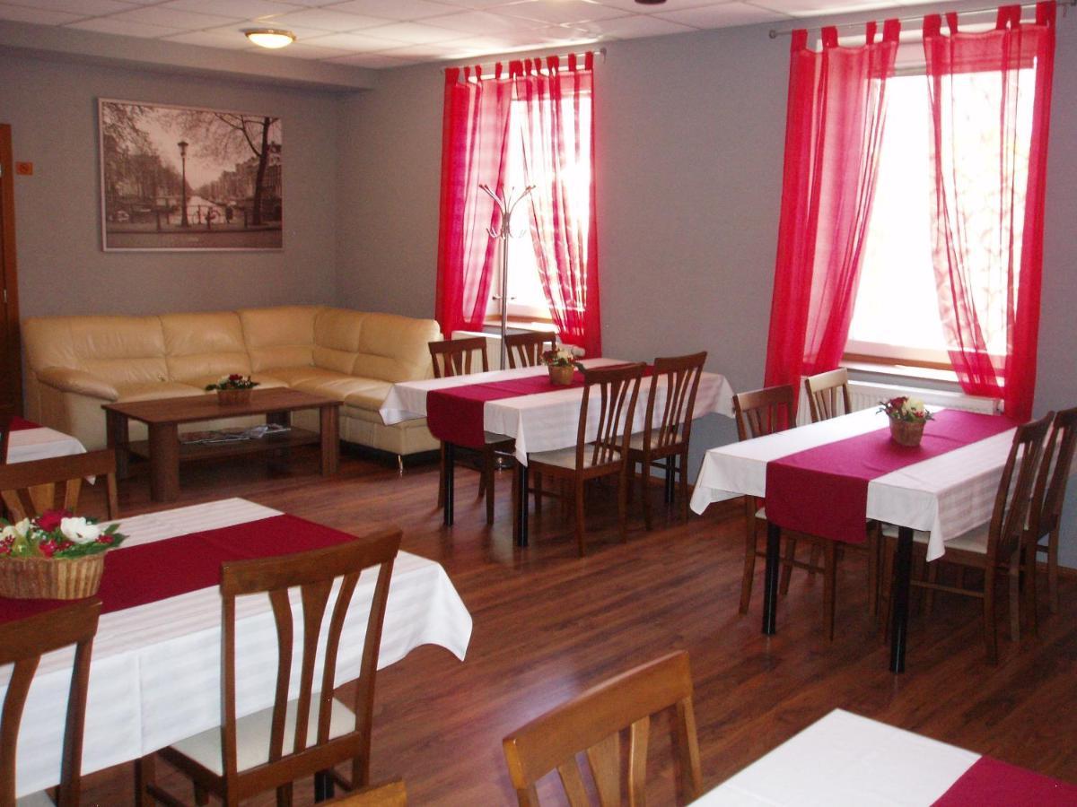 Salur Bed & Breakfast Nové Zámky Dış mekan fotoğraf