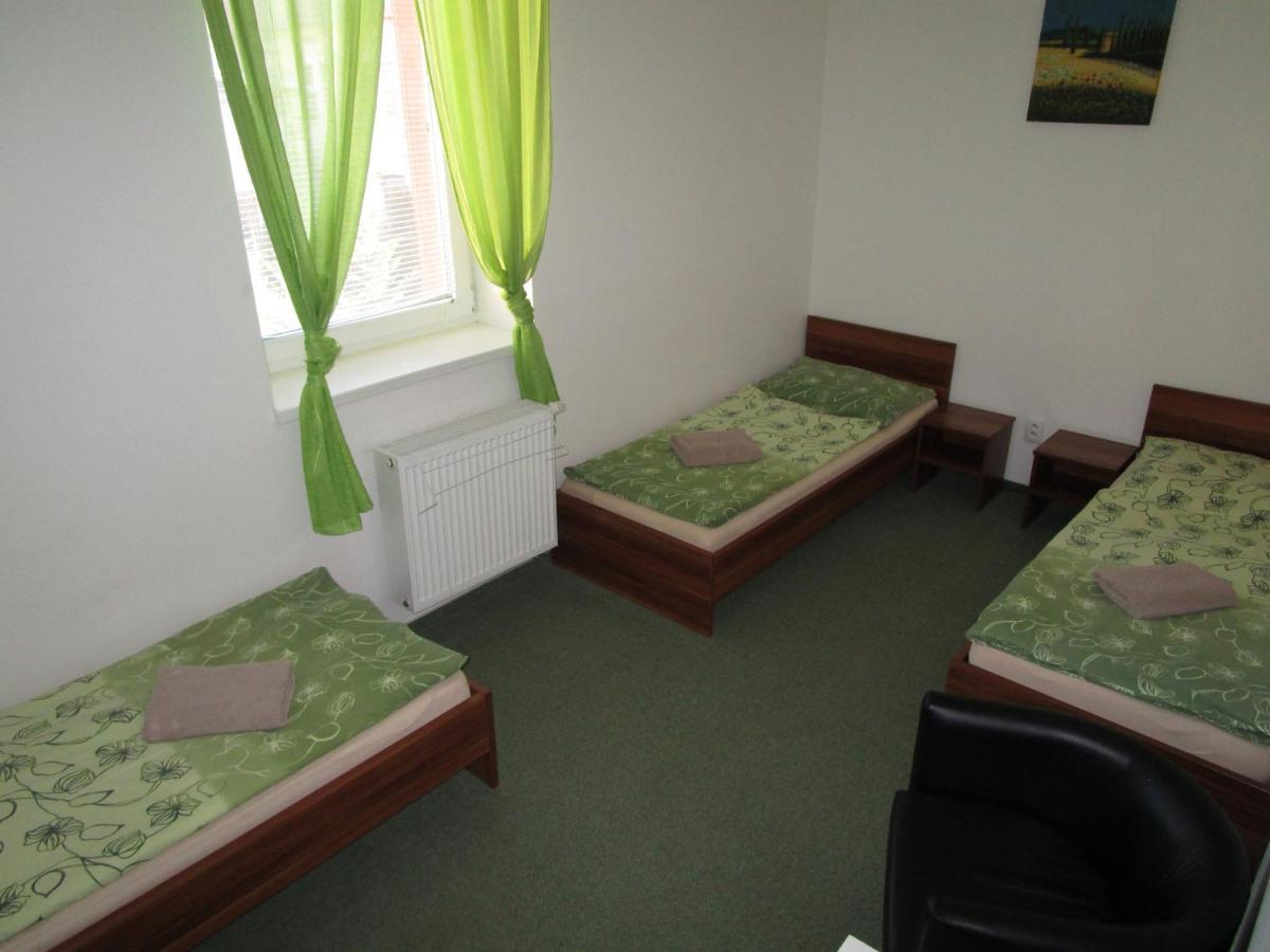 Salur Bed & Breakfast Nové Zámky Dış mekan fotoğraf