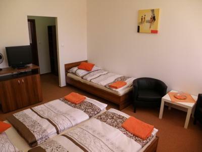 Salur Bed & Breakfast Nové Zámky Dış mekan fotoğraf